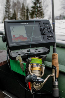 Garmin STRIKER 5dv/cv Ice Fishing Bundle