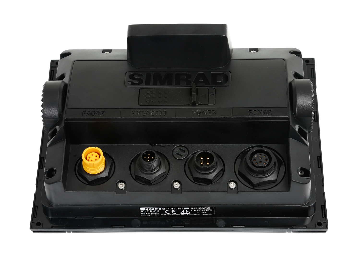 SIMRAD GO7 XSR с Global Basemap без датчика