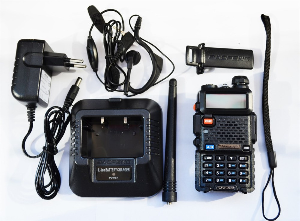 Baofeng UV-5R (Black) 5 Вт Портативная радиостанция VHF/UHF (136-174 МГц; 400-520 МГц) MT269 от прозводителя Baofeng